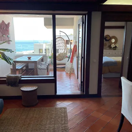 Lovely 2 Bedroom With A Pool In Front Of The Beach Sesimbra Exterior foto