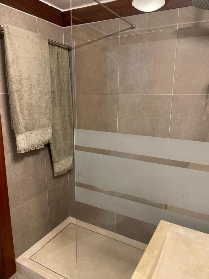 Apartment Lovely 2 Bedroom With A Pool In Front Of The Sesimbra