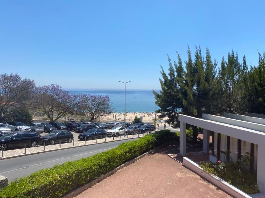 Lovely 2 Bedroom With A Pool In Front Of The Apartment Sesimbra